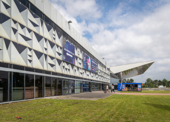 Vue du parc des expositions depuis l'extérieur du site. 